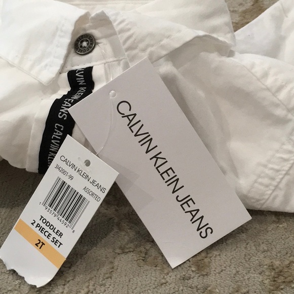 Boys CalvinKlein Set - Picture 14 of 14